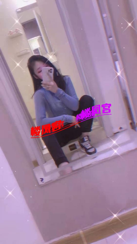 215944xzjp5wlnp3jgnwbi.jpg